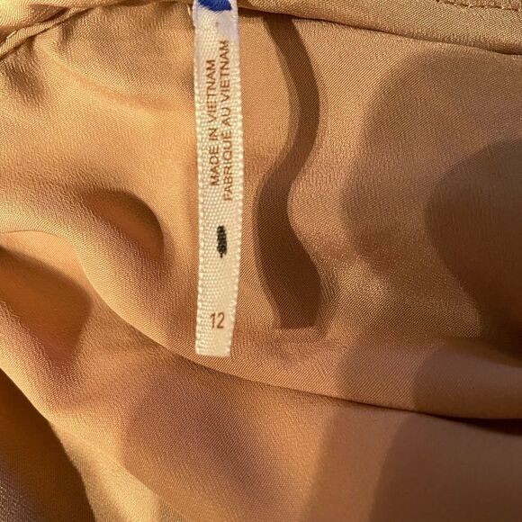 Free People
Party it up in Free People's lace mini dress! Size 12
NWOT - Picture 7 of 8